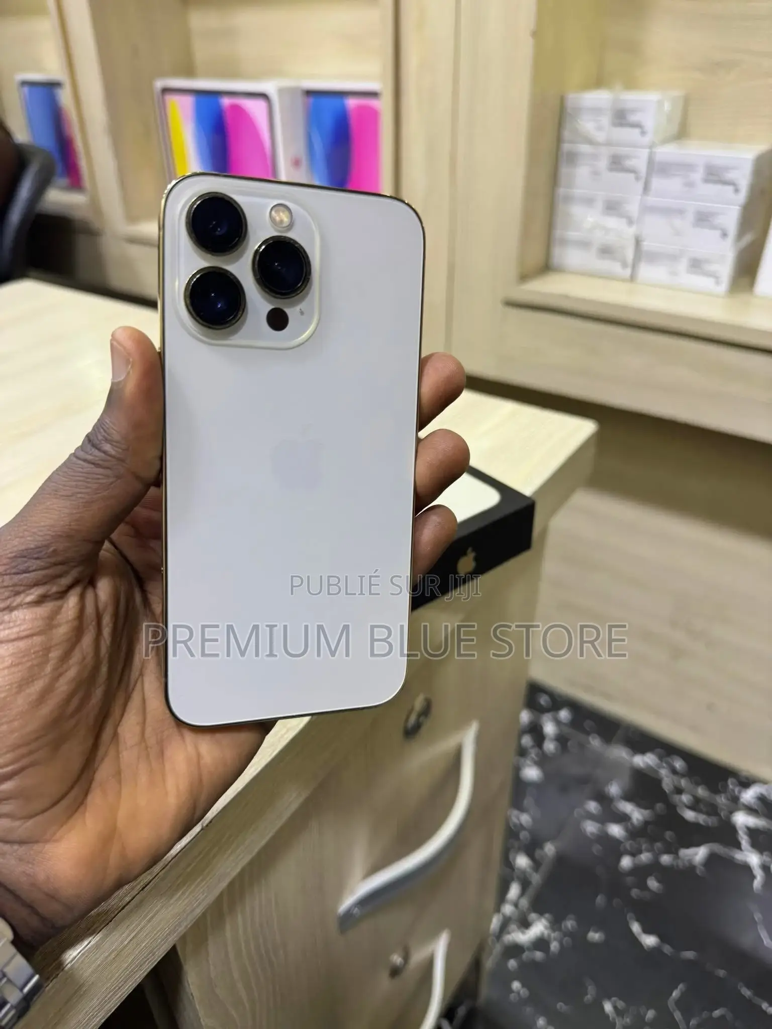 Neuf Apple iPhone 13 Pro 128 GB Doré