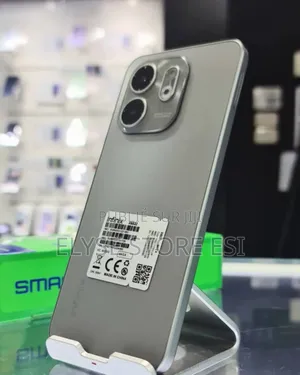 Photo - New Infinix Smart 9 64 GB Noir