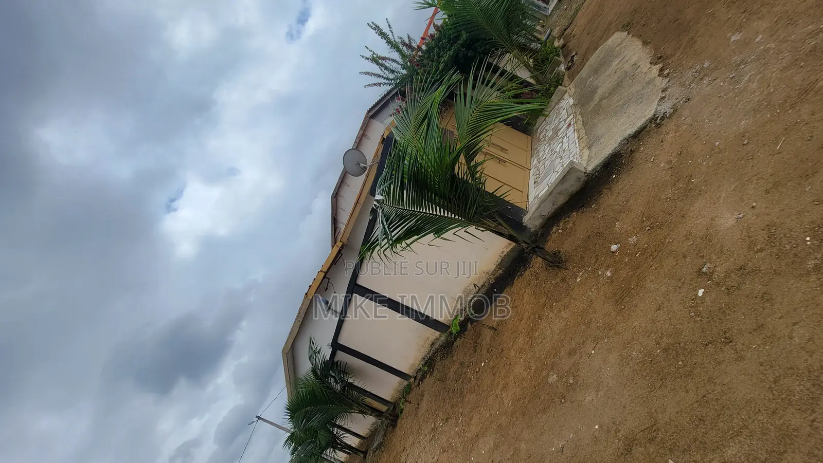 3chbre Villa dans Mike Immobilier, Bingerville à Vendre