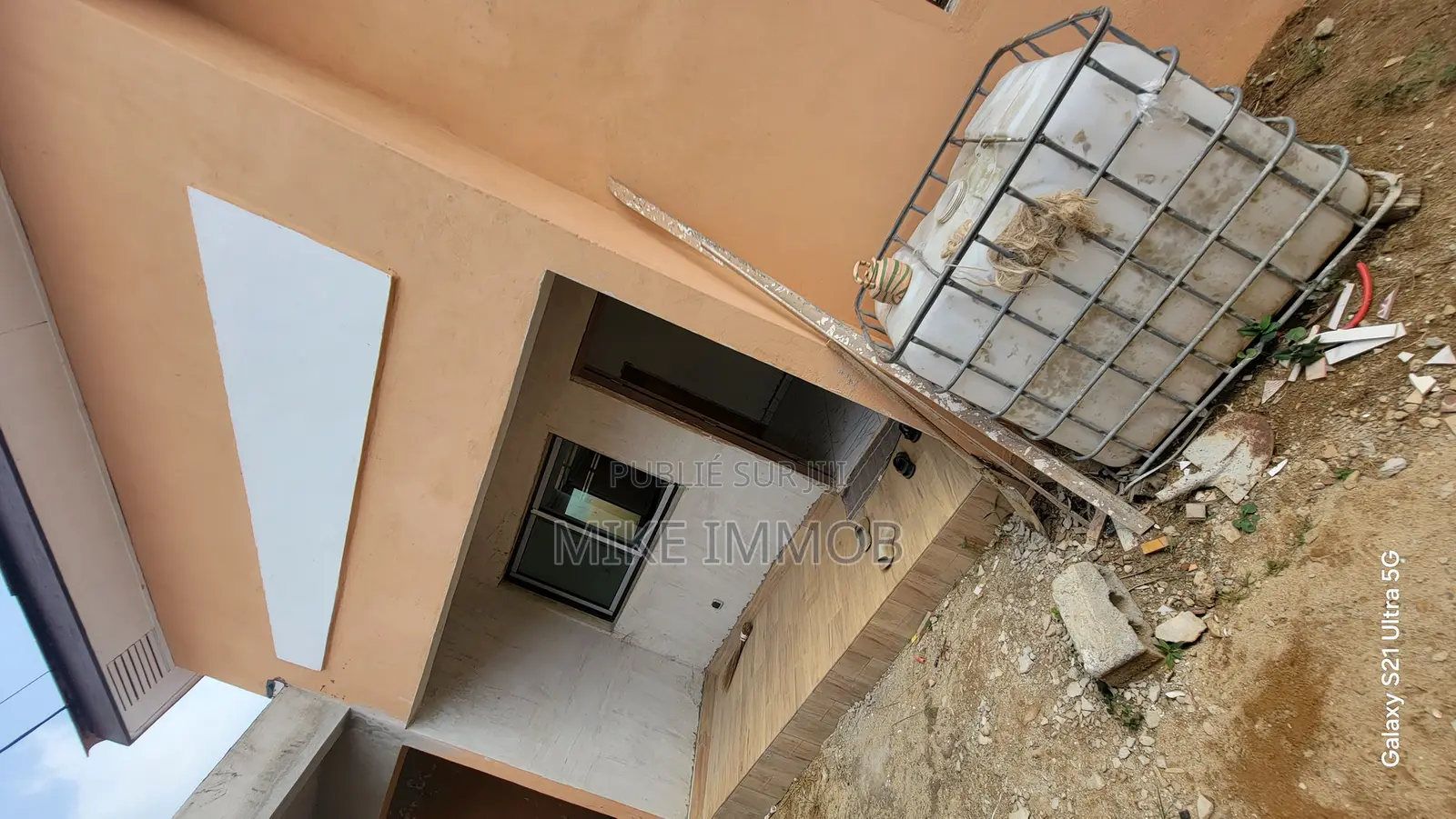 3chbre Villa dans Mike Immobilier, Bingerville à Vendre