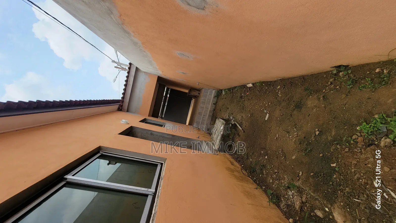 3chbre Villa dans Mike Immobilier, Bingerville à Vendre