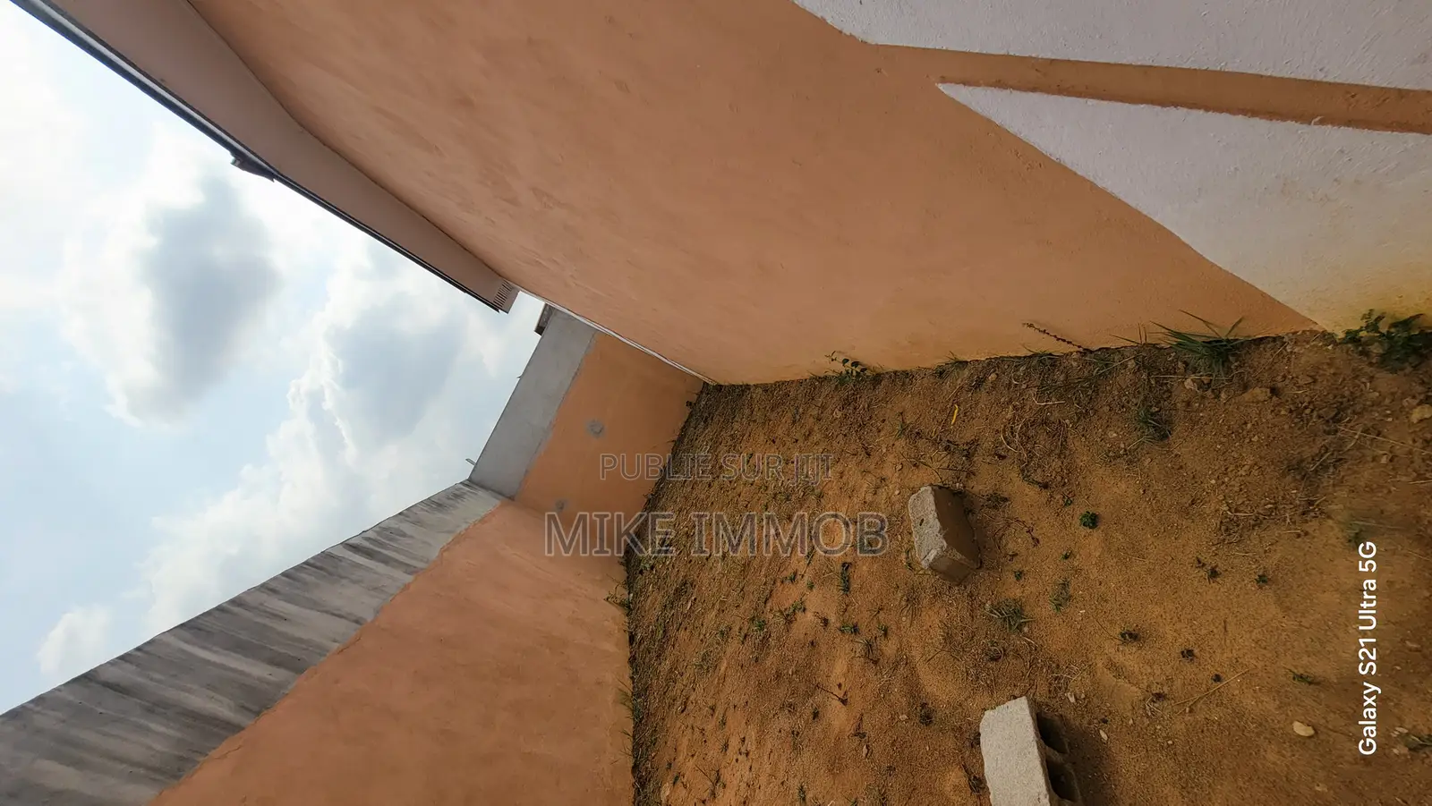 3chbre Villa dans Mike Immobilier, Bingerville à Vendre