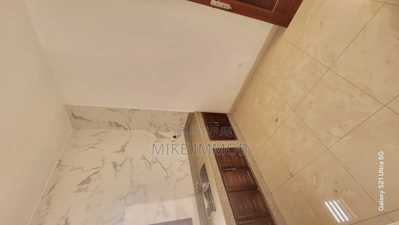 4chbre Villa dans Mike Immobilier, Bingerville à Louer