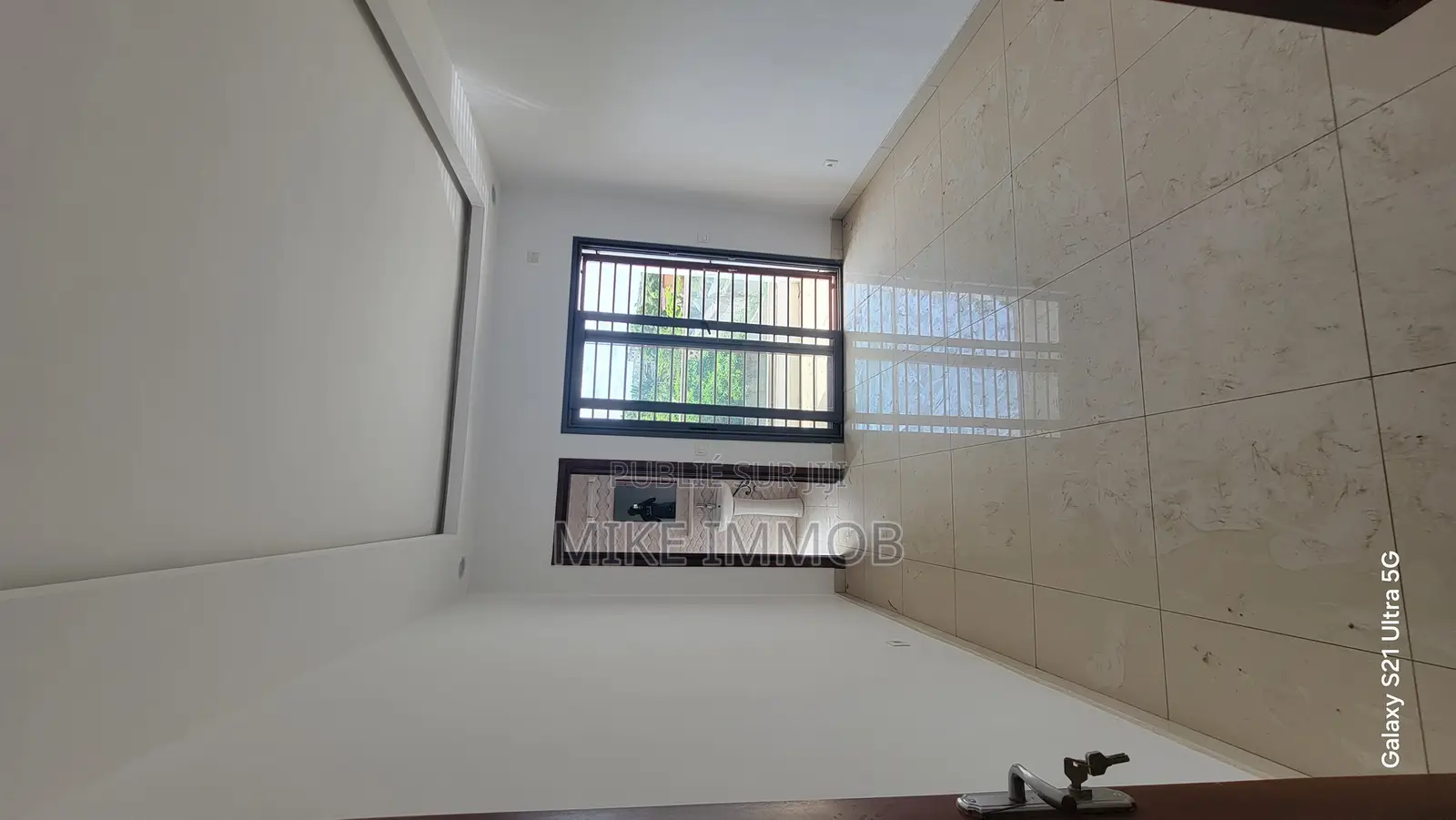 4chbre Villa dans Mike Immobilier, Bingerville à Louer