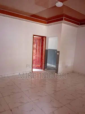 3chbre Appartement dans Mike Immobilier, Bingerville à Louer
