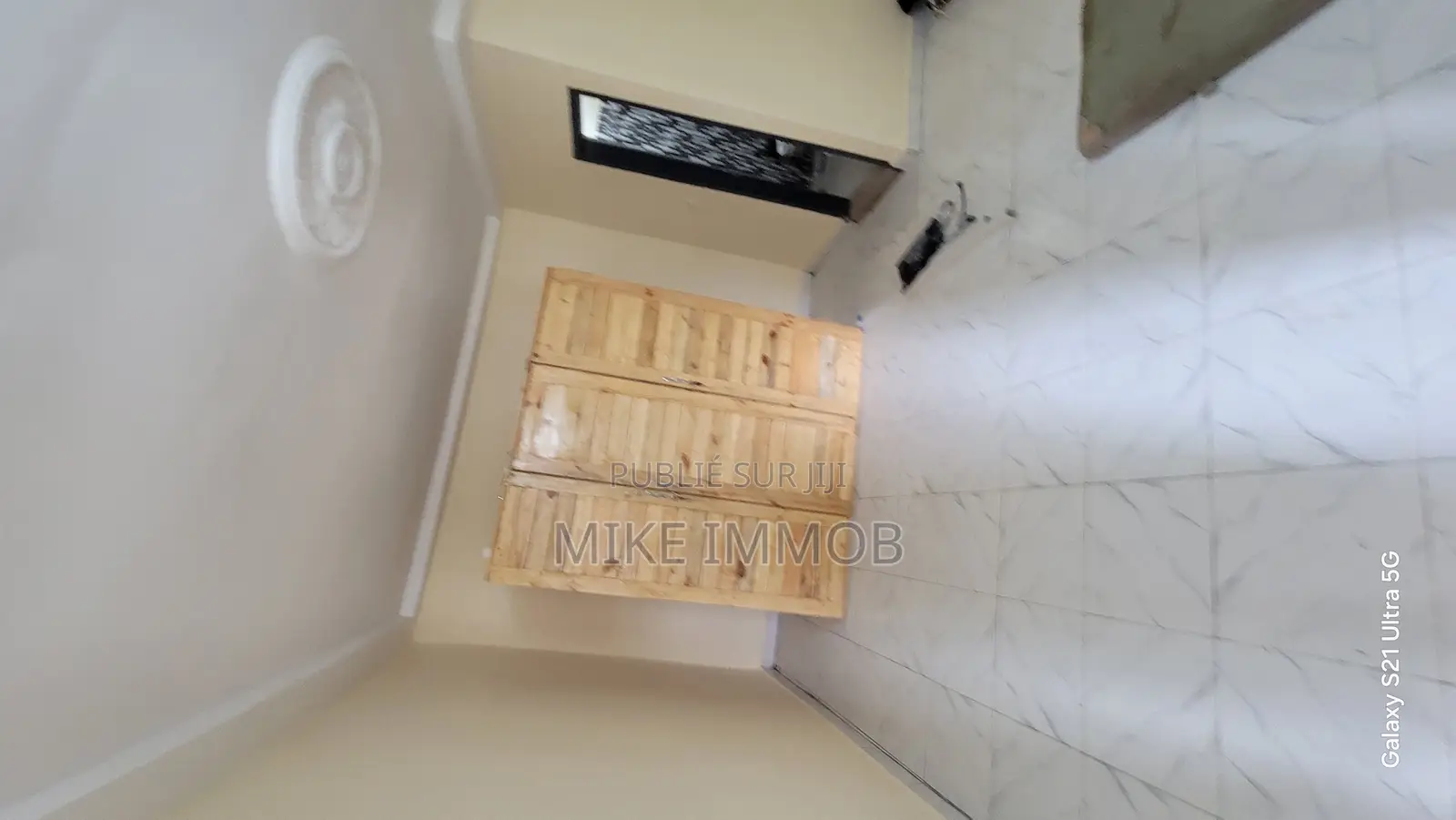 1chbre Studio dans Mike Immobilier, Bingerville à Louer