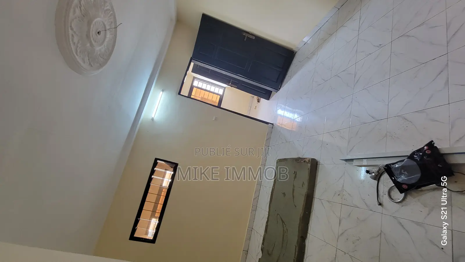 1chbre Studio dans Mike Immobilier, Bingerville à Louer
