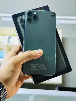 Photo - New Apple iPhone 11 Pro Max 256 GB Noir