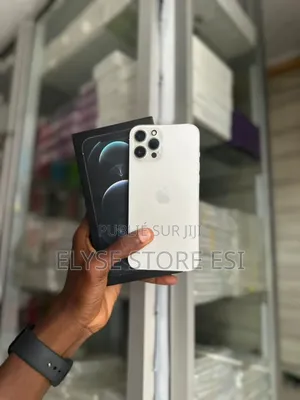 Photo - New Apple iPhone 12 Pro Max 256 GB Blanc