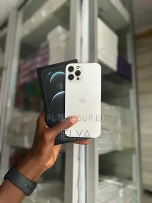 Photo - New Apple iPhone 12 Pro Max 256 GB Blanc