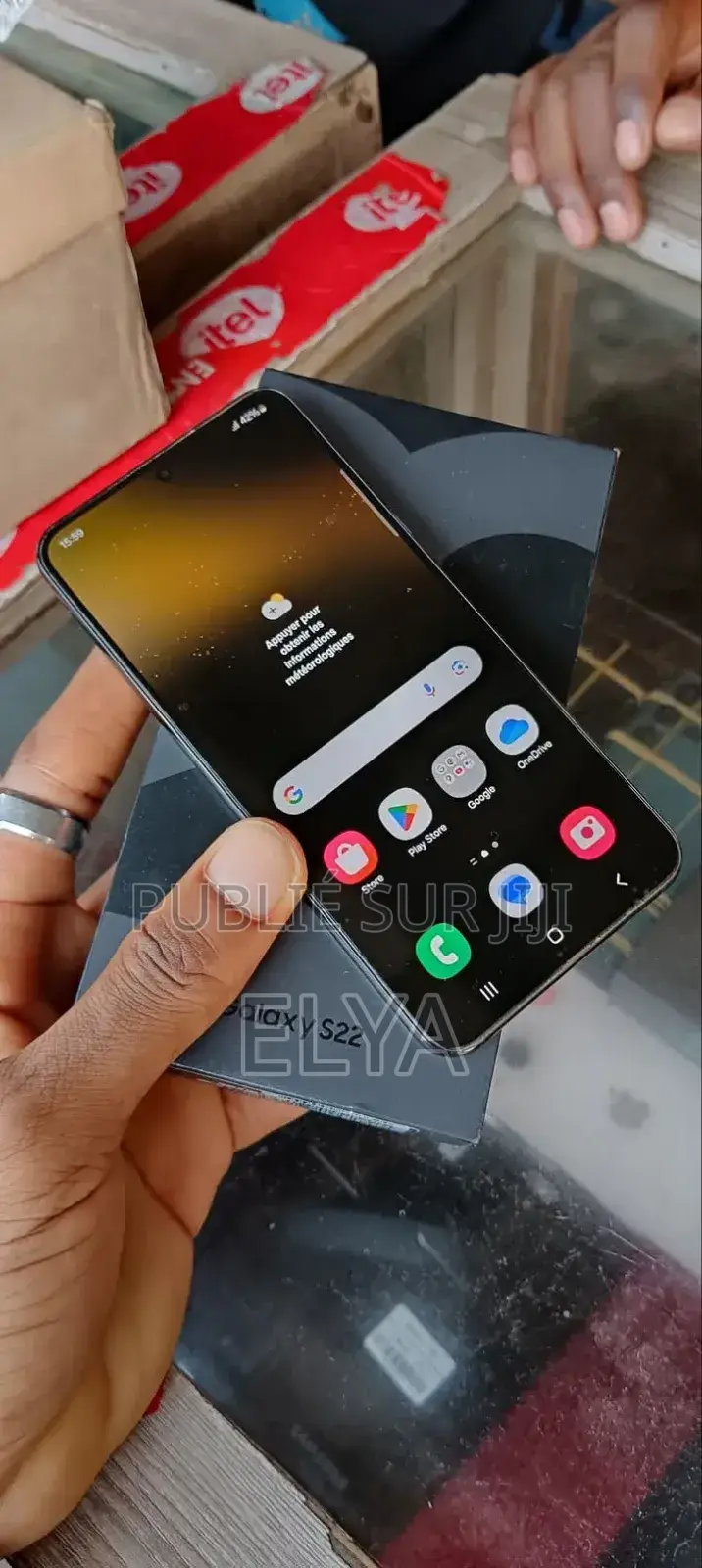 Neuf Samsung Galaxy S22 5G 256 GB Noir