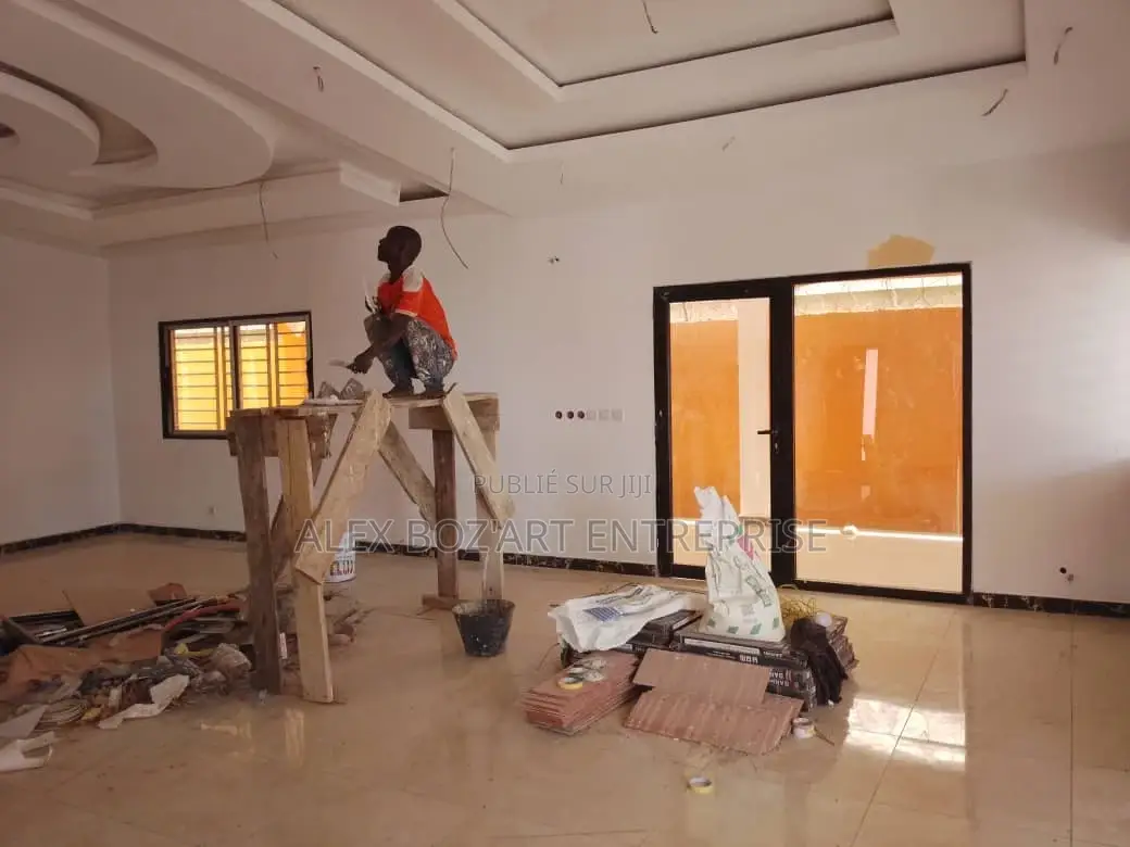 6chbre Maison de ville / Terrasse dans 7 Pièces, Adiaké à Louer