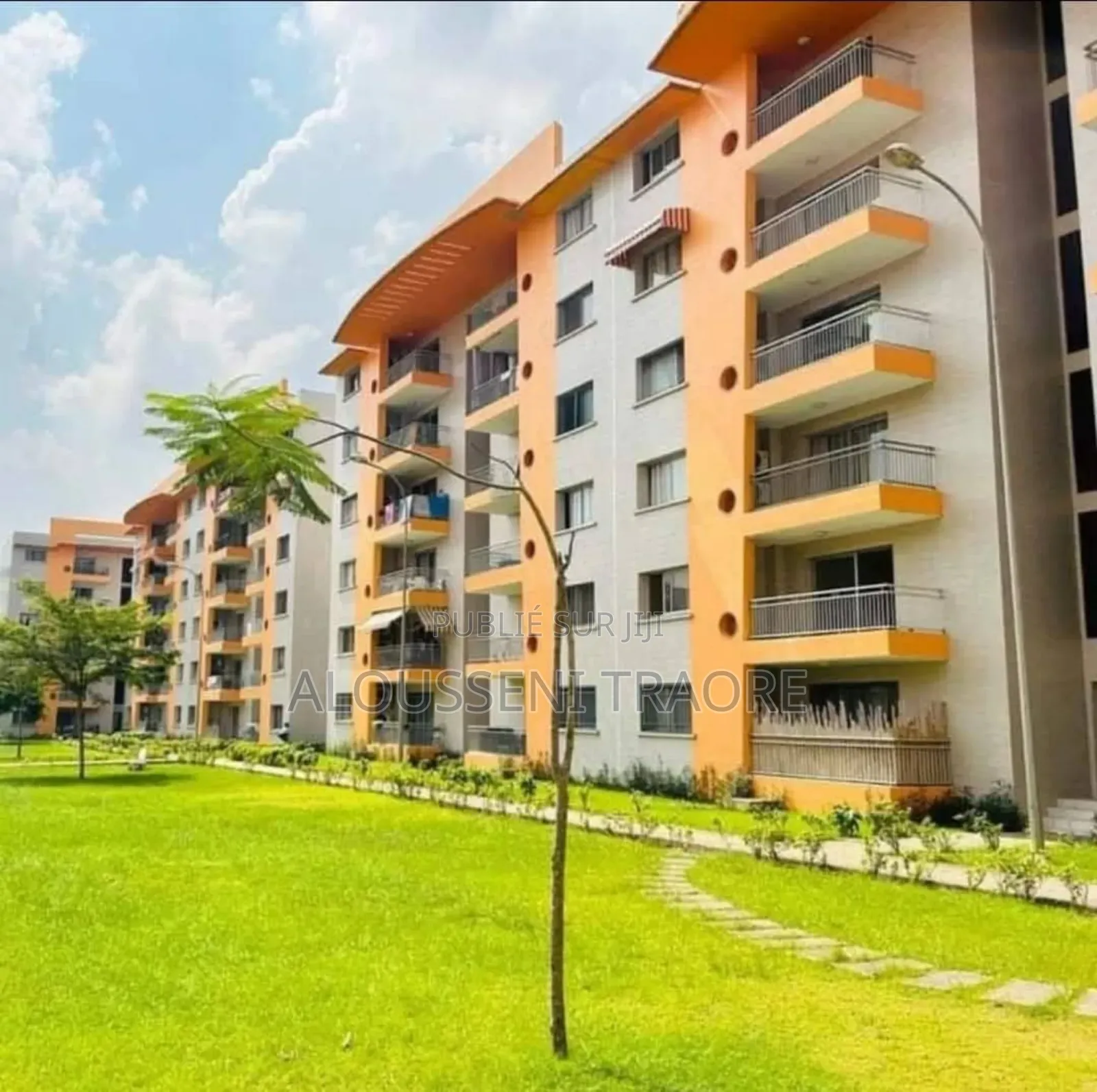 3chbre Appartement dans Tas Btp Entreprise, Cocody à Vendre