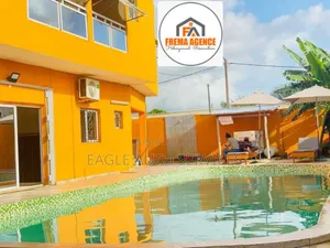 Propriété À Vendre