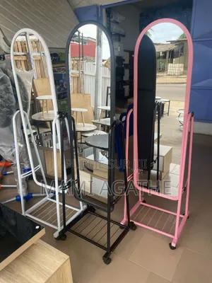 Photo - Vente De Miroirs