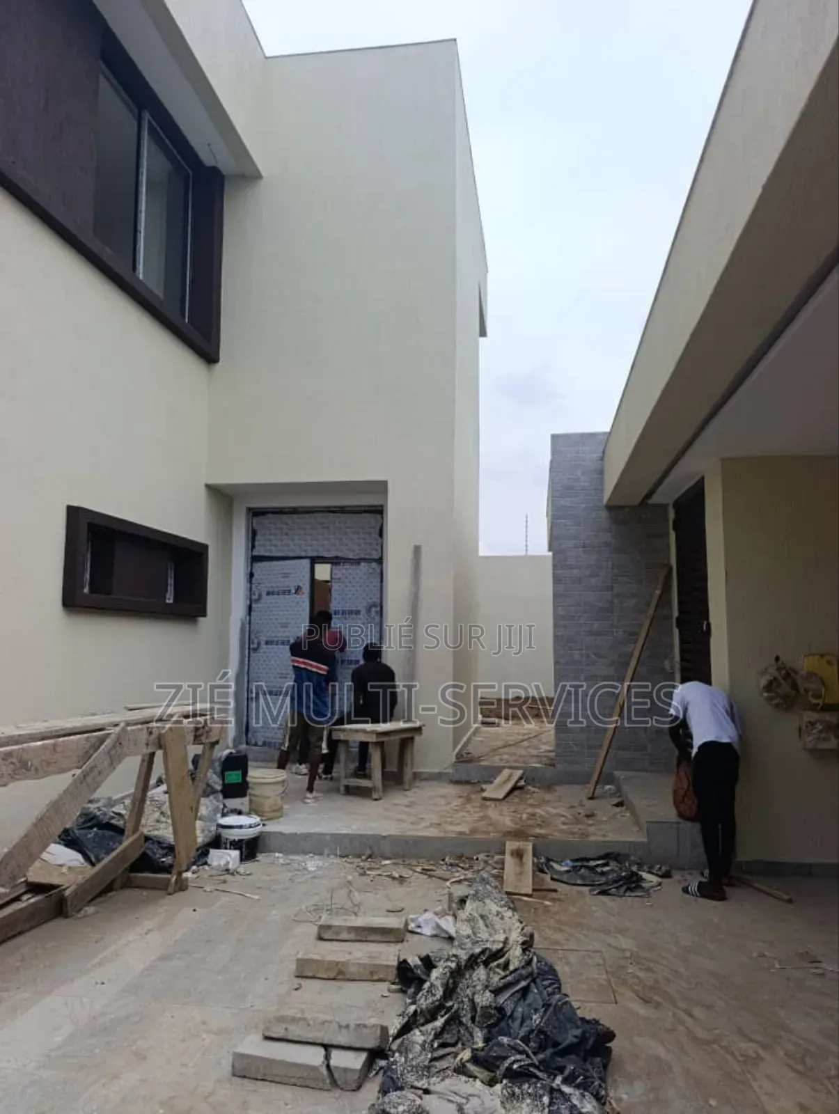 9chbre Duplex dans Zié Multi-Service, Cocody à Vendre