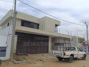 9chbre Duplex dans Zié Multi-Service, Cocody à Vendre