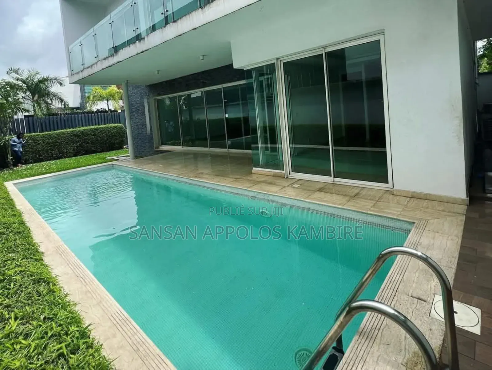 4chbre Maison dans Une Magnifique Villa, Cocody à Louer