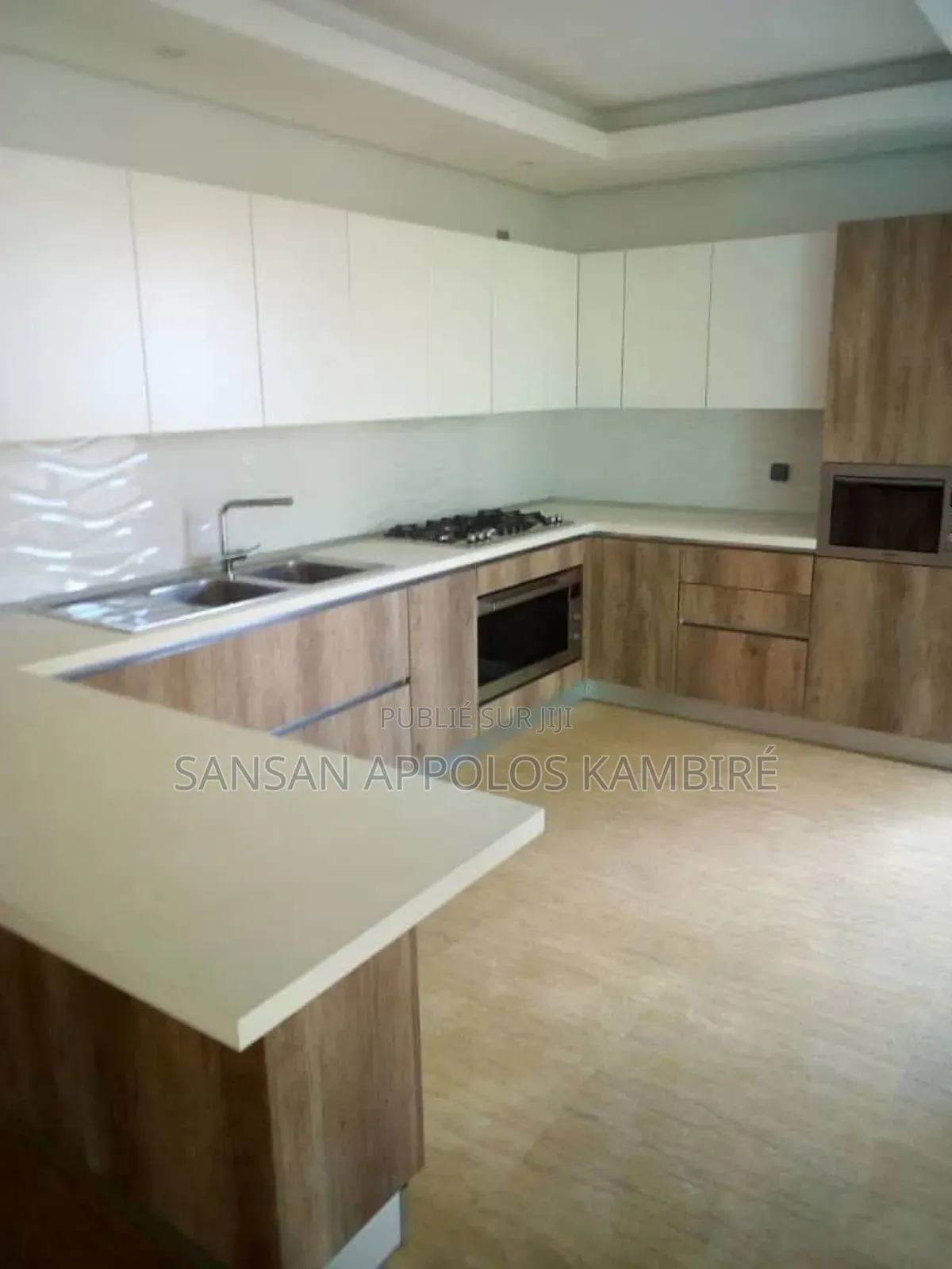 4chbre Maison dans Une Magnifique Villa, Cocody à Louer