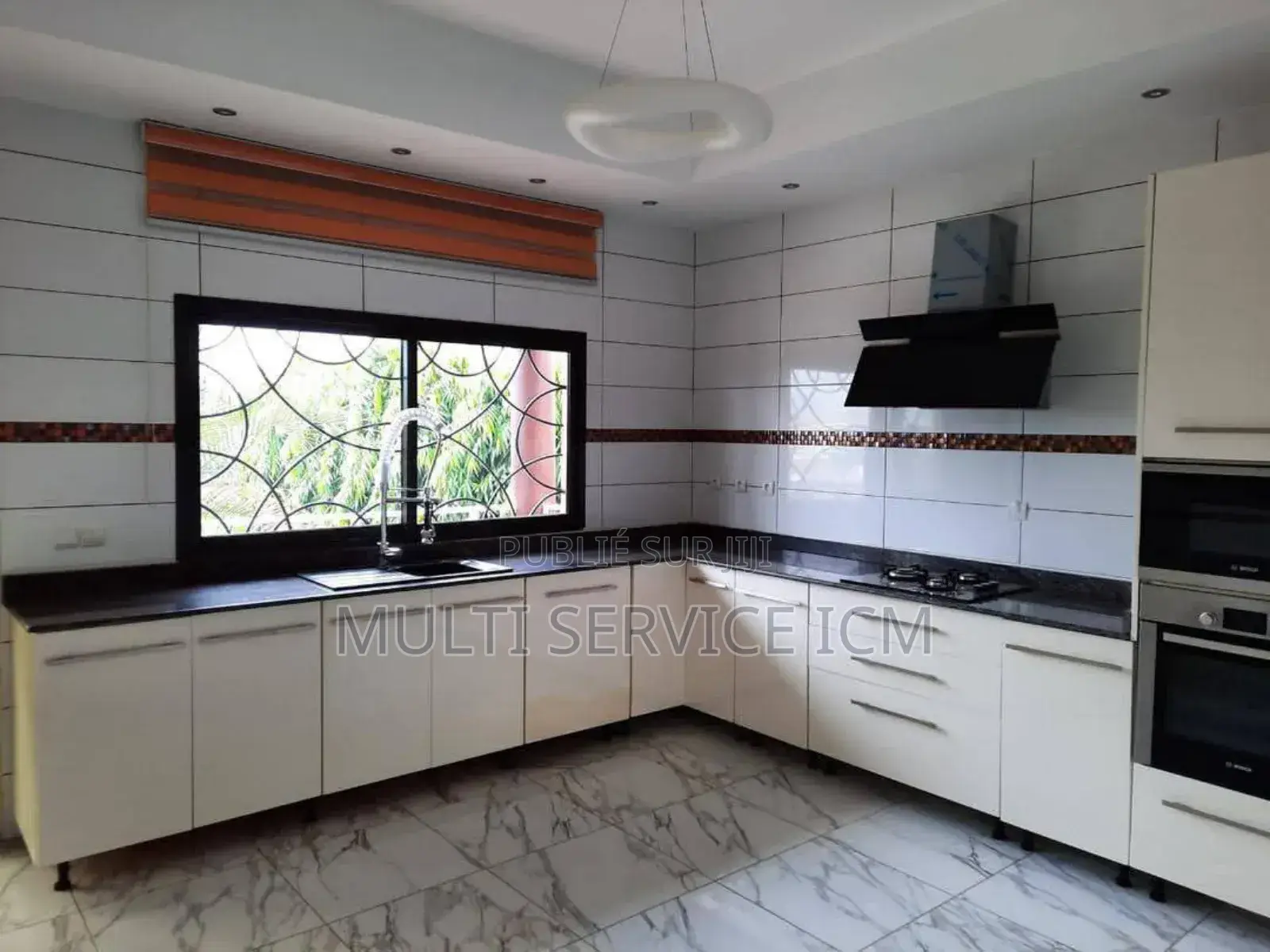 3chbre Duplex dans Ismael Coulibaly, Cocody à Louer