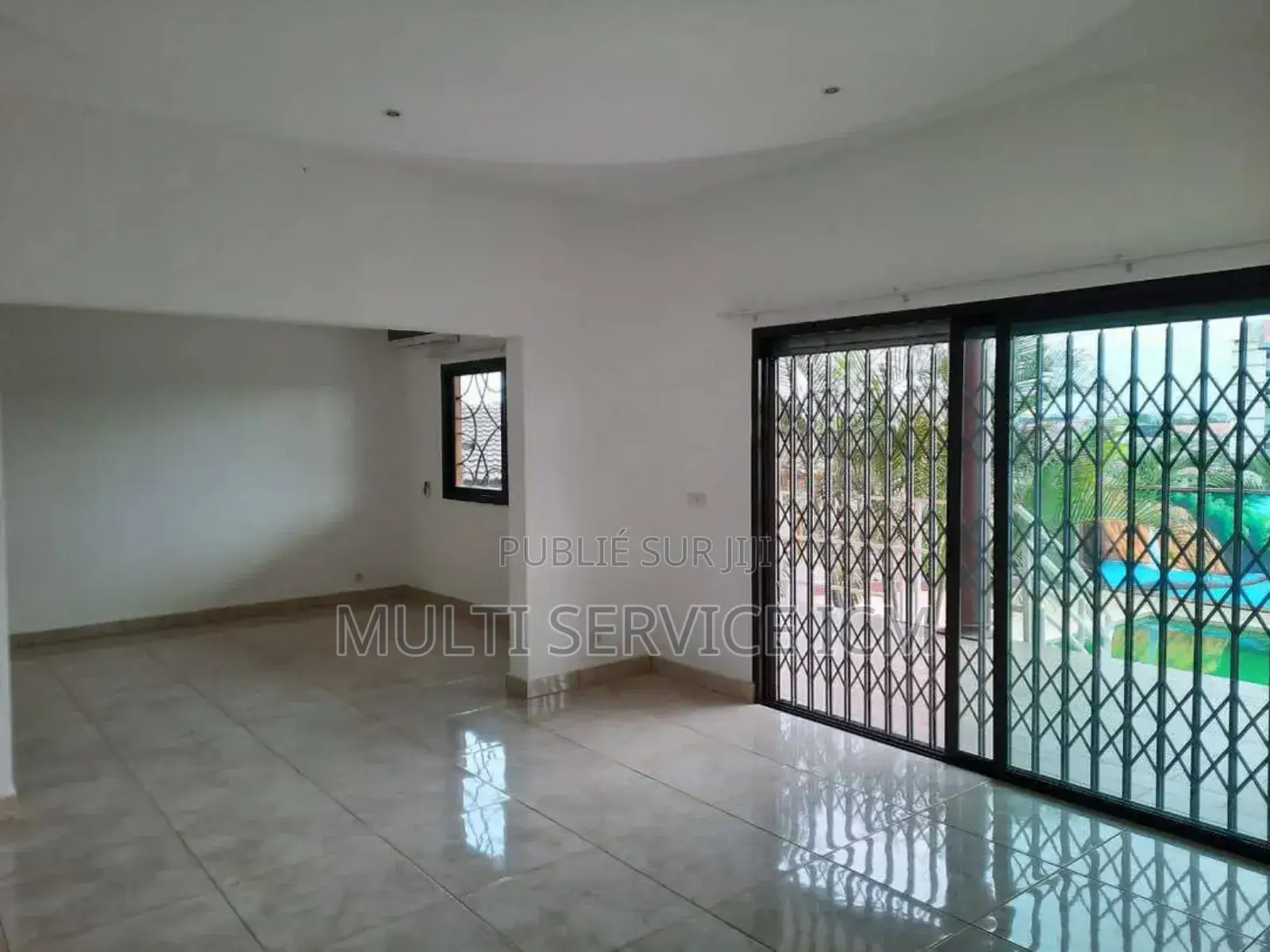 3chbre Duplex dans Ismael Coulibaly, Cocody à Louer