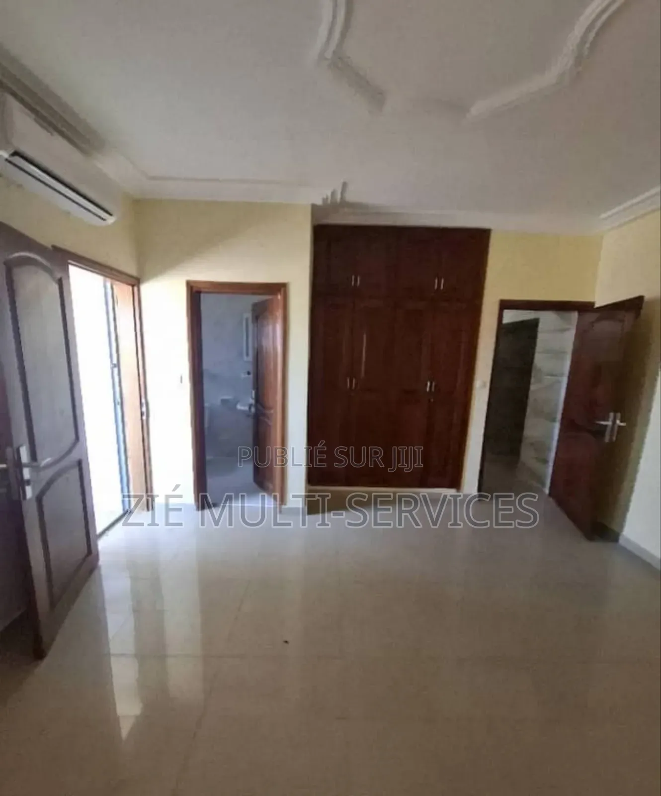 Furnished 4chbre Appartement dans Zié Multi-Service, Port-Bouët