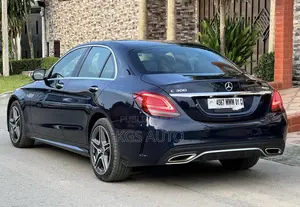 Mercedes-Benz C300 2021 Noir