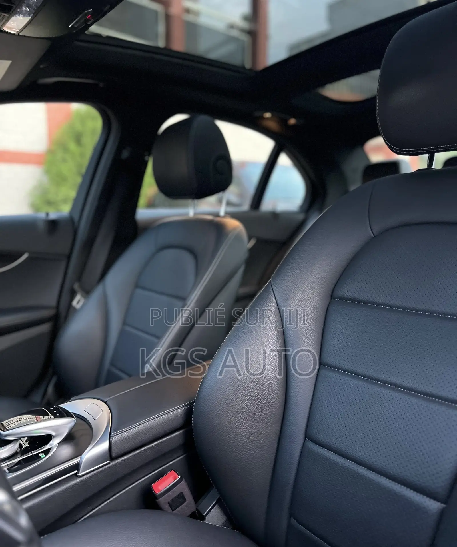 Mercedes-Benz C300 2021 Noir