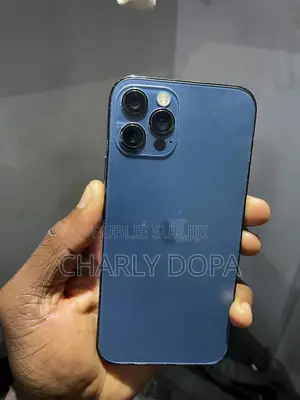 Photo - Apple iPhone 12 Pro 128 GB Blanc