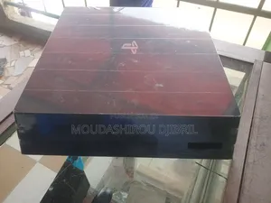 Photo - Ps4 Pro Craqué Avec 20 Jeux