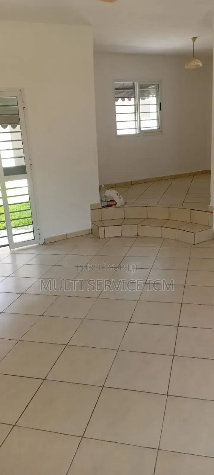 Furnished 6chbre Duplex dans Ismael Coulibaly, Bingerville à Louer