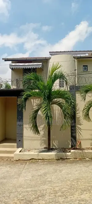Furnished 6chbre Duplex dans Ismael Coulibaly, Bingerville à Louer