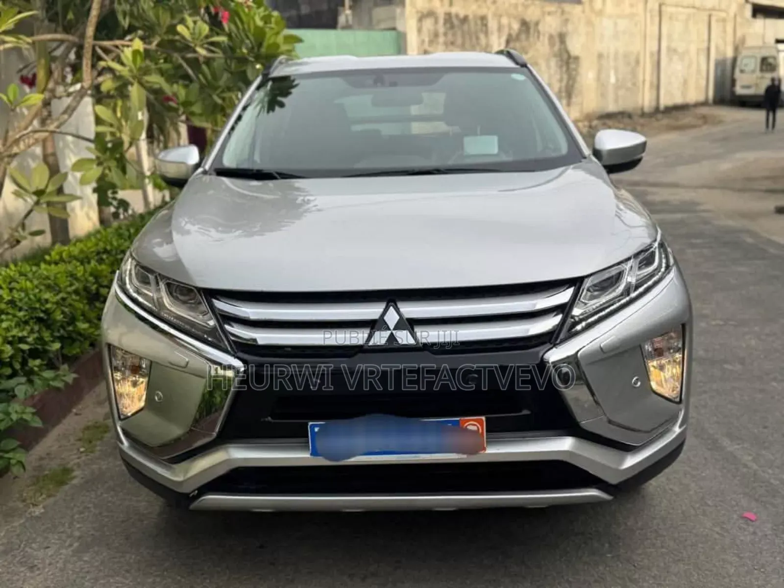 Mitsubishi Eclipse 2019 Gris