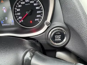 Mitsubishi Eclipse 2019 Gris