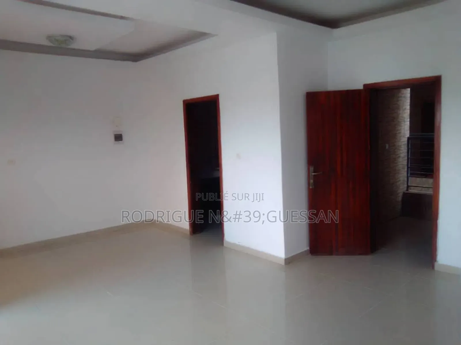 2chbre Appartement dans Rodrigue Immobilier, Cocody à Louer