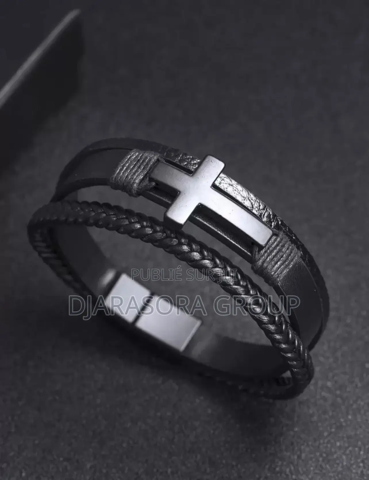 Bracelet Cuir en Croix