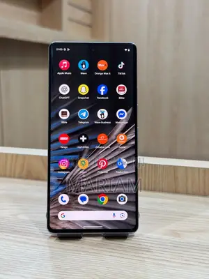 Photo - New Google Pixel 7 Pro 256 GB Blanc