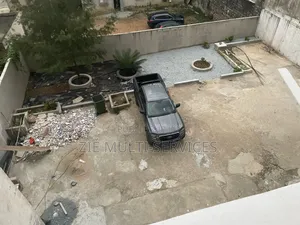 4chbre Appartement dans Zié Multi-Service, Marcory à Vendre