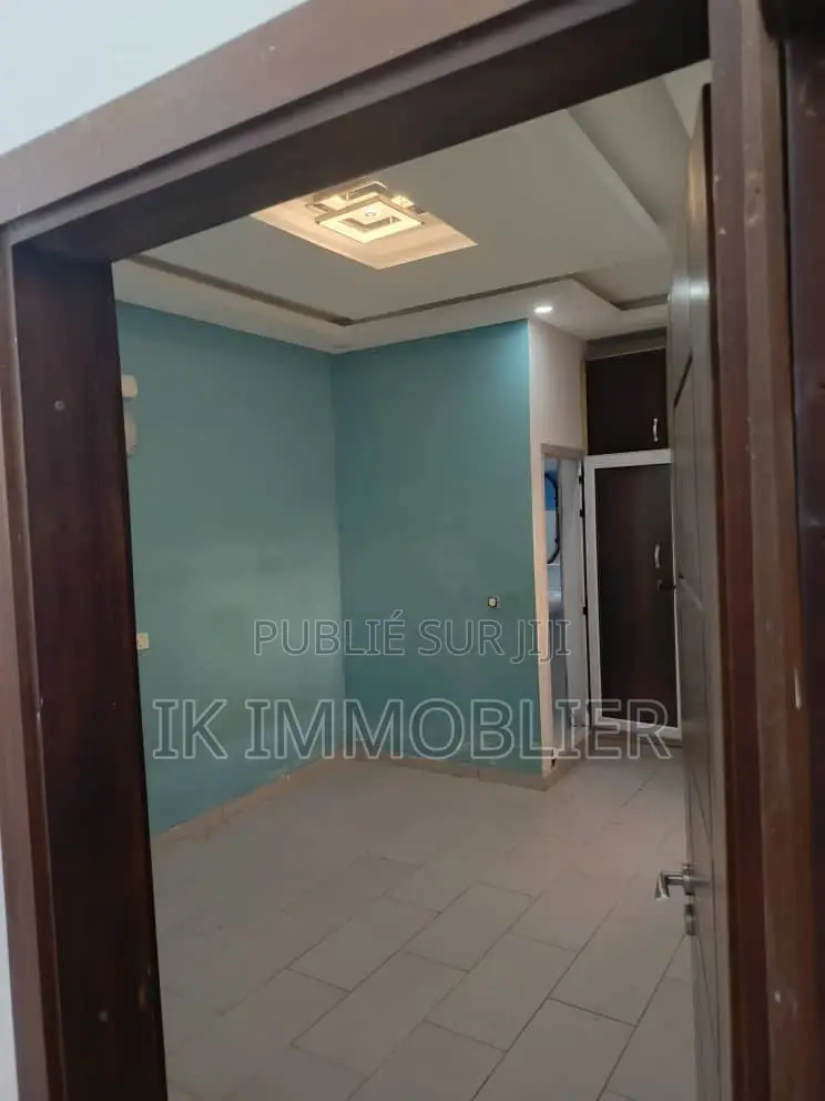 3chbre Villa dans Yopougon à Vendre