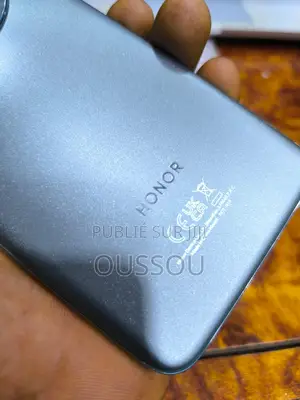 Photo - Honor Magic5 Pro 512 GB Bleu