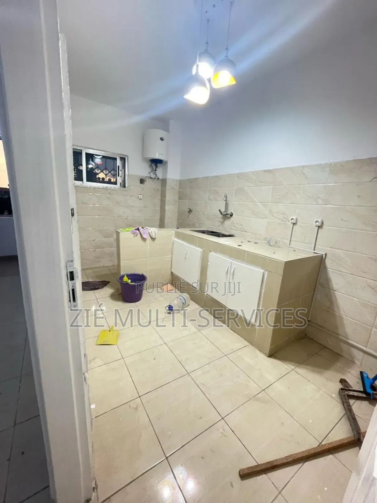 10chbre Duplex dans Zié Multi-Service, Bingerville à Vendre