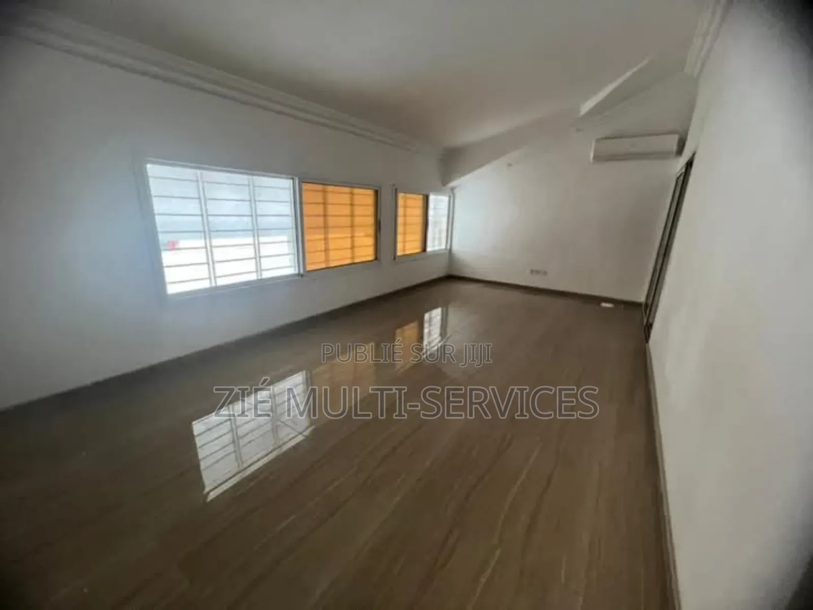 10chbre Duplex dans Zié Multi-Service, Bingerville à Vendre