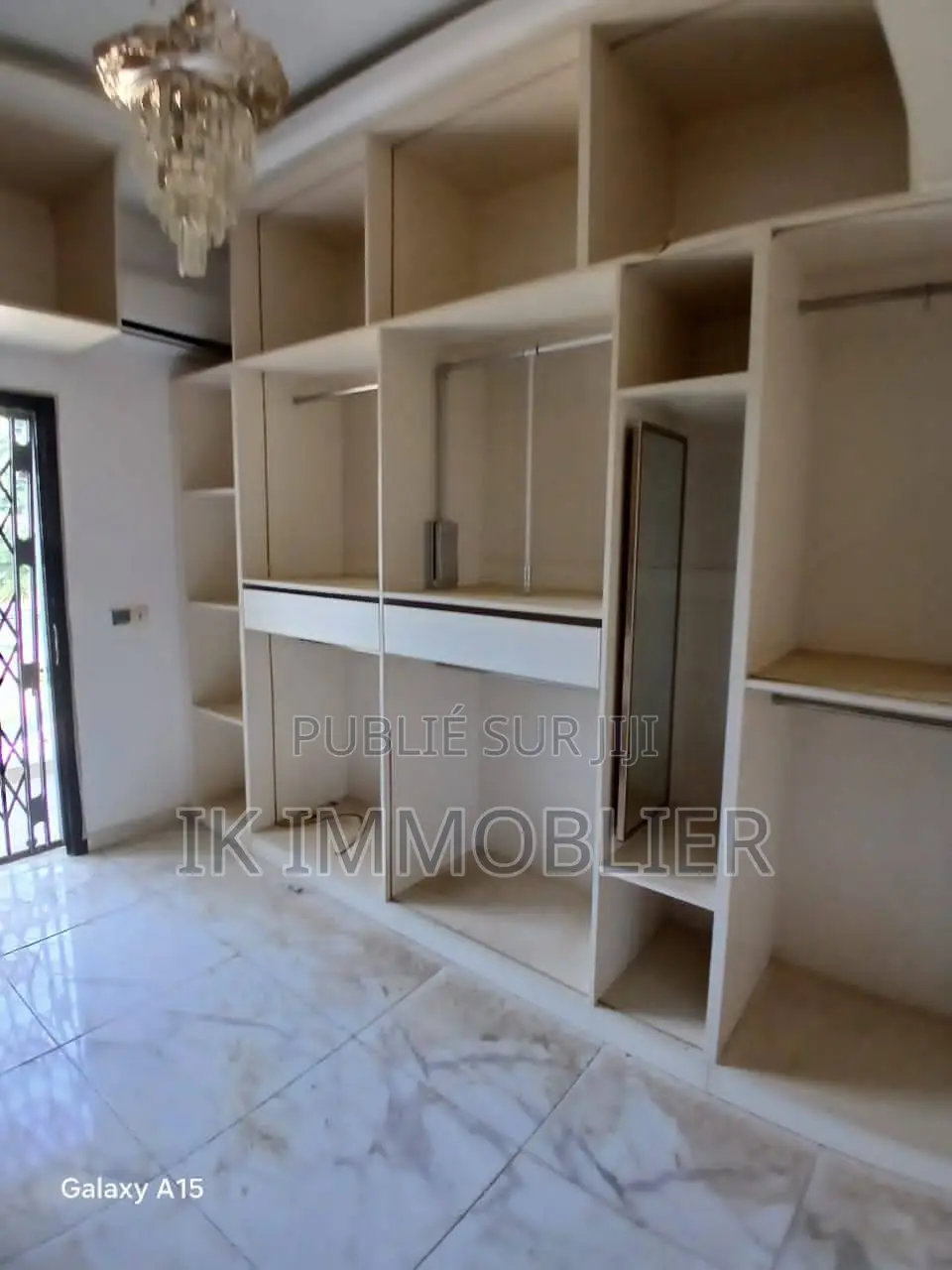 9chbre Villa dans Cocody à Louer