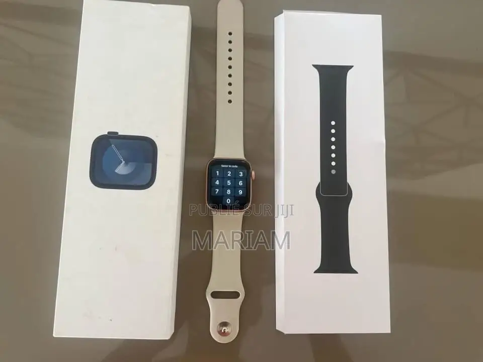 Apple Watch Série 10 42mm Quasi Neuf Avec Le Carton