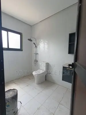 7chbre Duplex dans Coulibaly Ismael, Cocody à Vendre