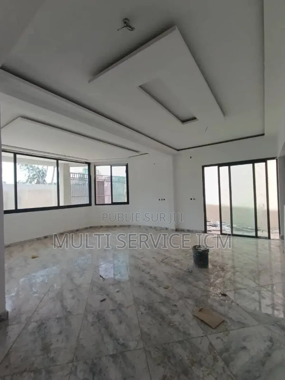 7chbre Duplex dans Coulibaly Ismael, Cocody à Vendre