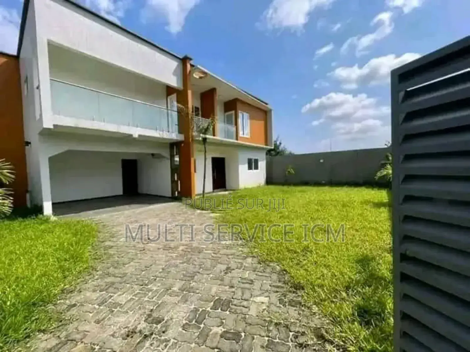 6chbre Duplex dans Ismael Coulibaly, Cocody à Vendre