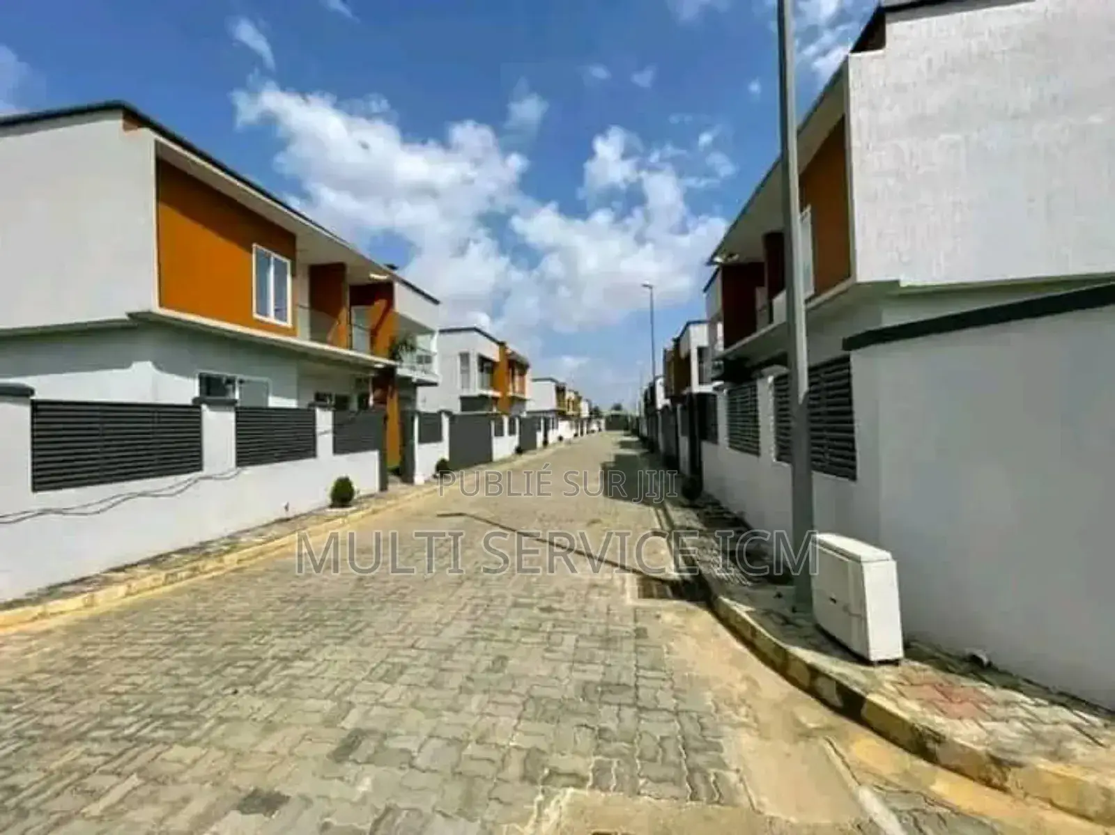 6chbre Duplex dans Ismael Coulibaly, Cocody à Vendre
