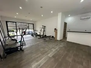 5chbre Duplex dans Ismael Coulibaly, Deux Plateaux à Louer