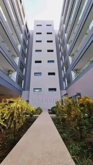 4chbre Duplex dans Ismael Coulibaly, Deux Plateaux à Vendre